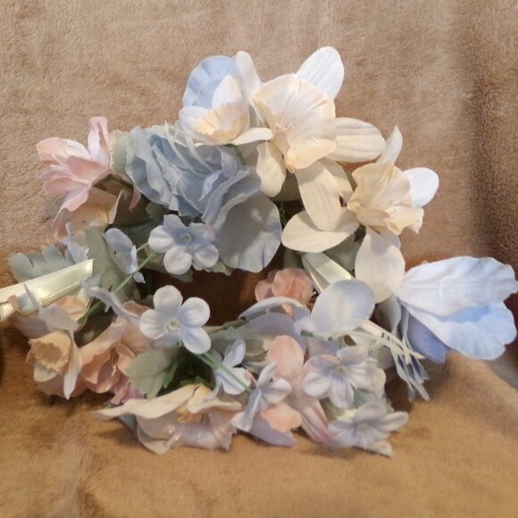 Vintage Partylite Blue Ceramic Base, Blue/Peach Floral Ring & Candle - Picture 2 of 6